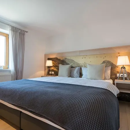 Апартаменты Alpentraum Roses Landhaus Aach (Trier-Saarburg)