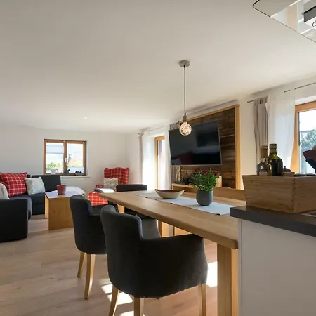 Alpentraum Roses Landhaus Апартаменты Aach (Trier-Saarburg)
